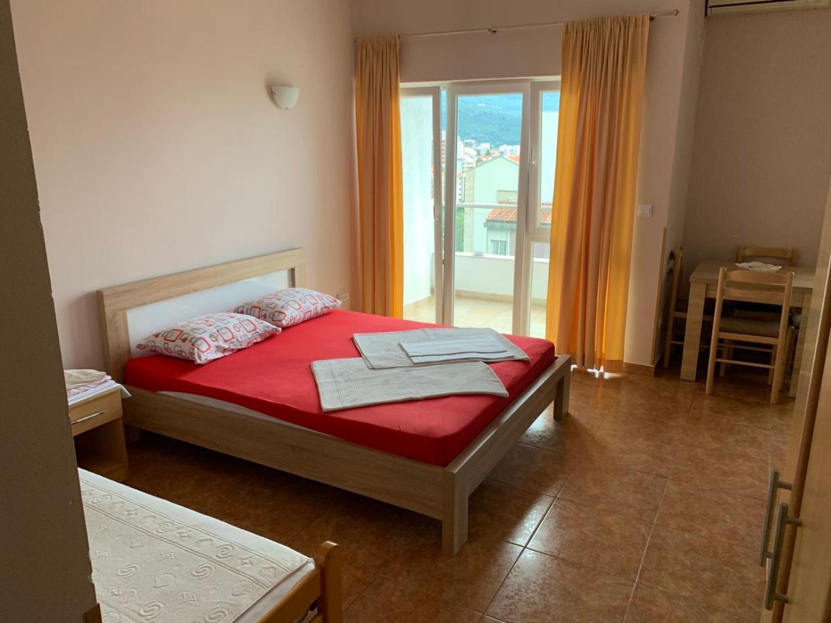 Apartmani Ilic Bečići Exteriör bild